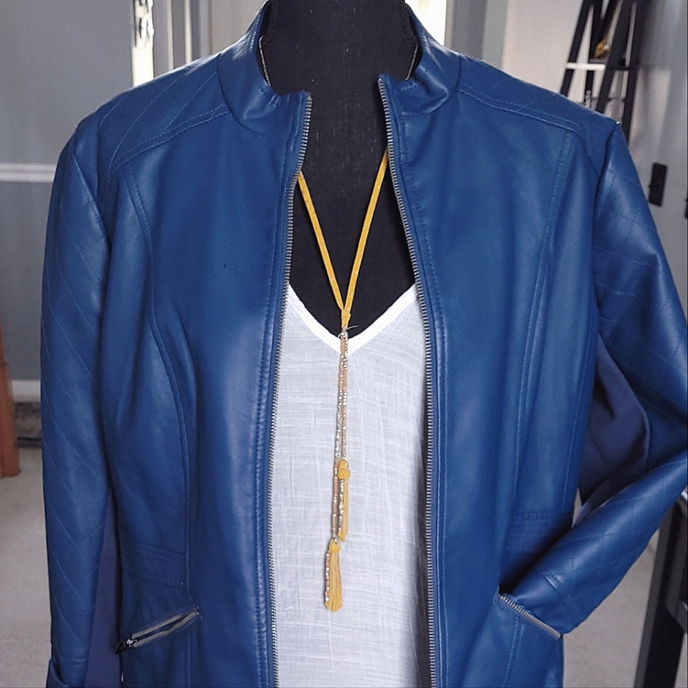 Nwt C.I.T.Y Genuine Leather Necklace